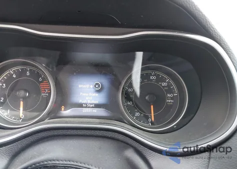 2023 Jeep Cherokee Altitude Lux 4X4 из США, поврежденный, VIN 1C4PJMMB5PD102542